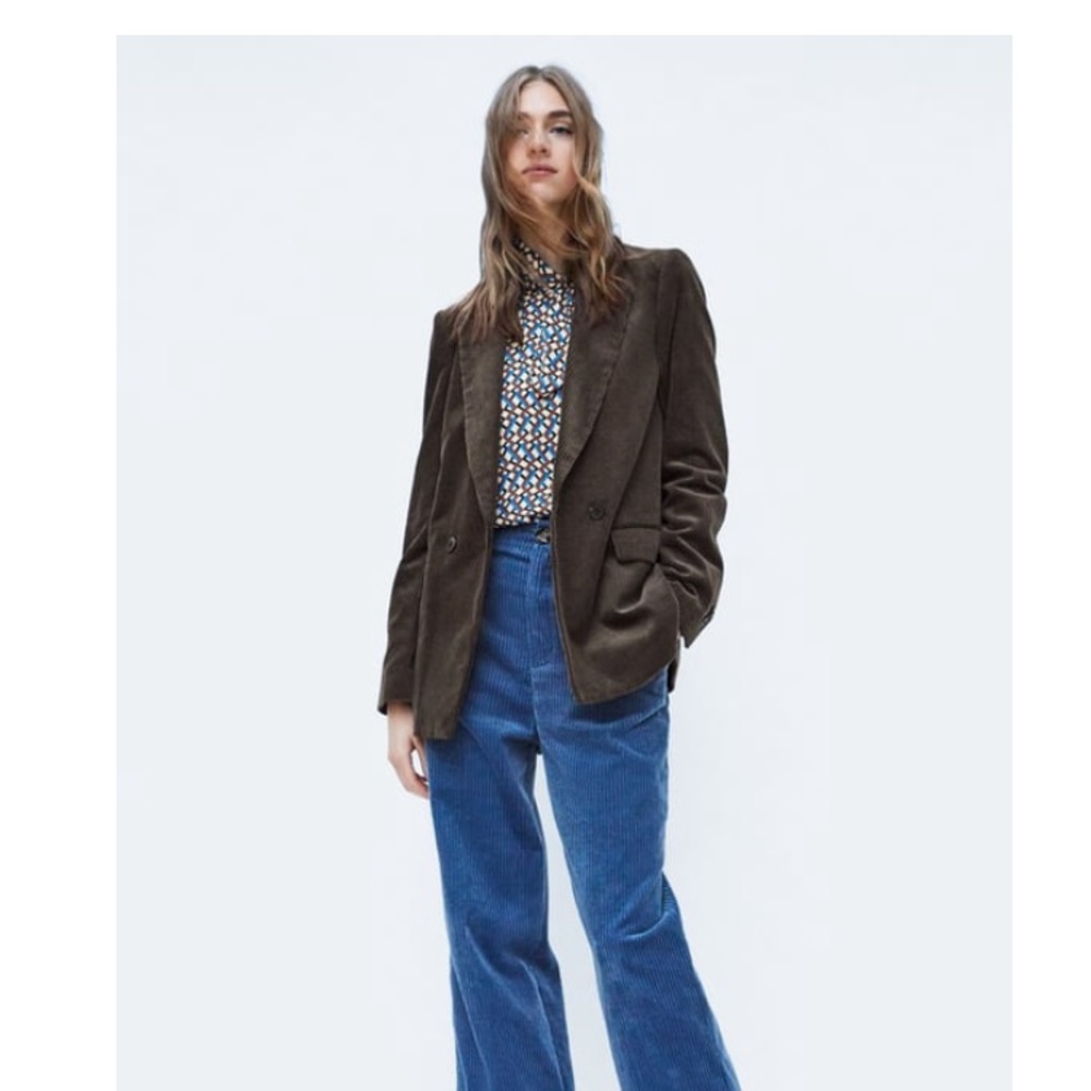 ZARA CORDUROY BLAZER
Brown 0/2761/244/700/01